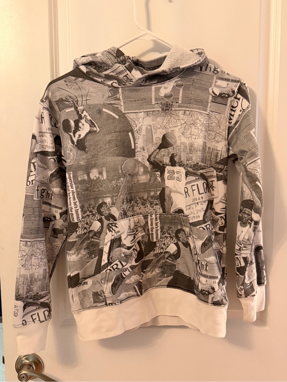 Boys Michael Jordan Hoodie — Size Medium